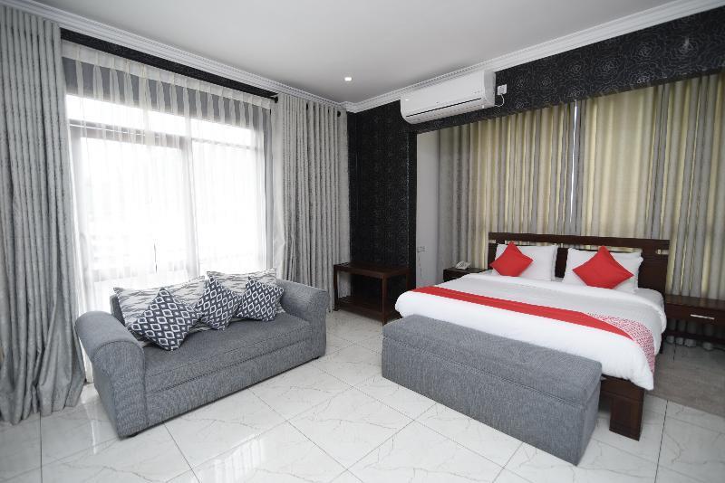 Oyo 256 Subash Hotel Jaffna Exterior photo