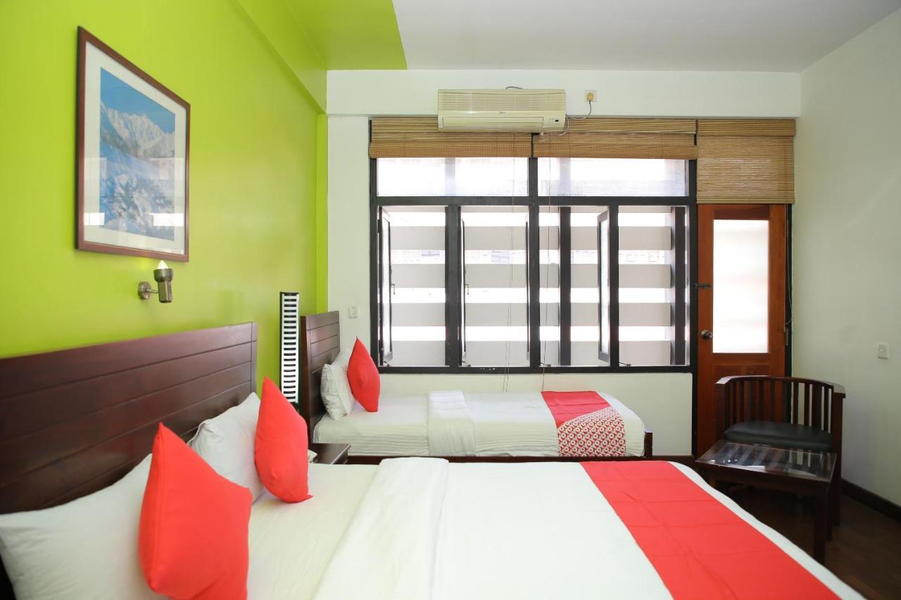 Oyo 256 Subash Hotel Jaffna Room photo